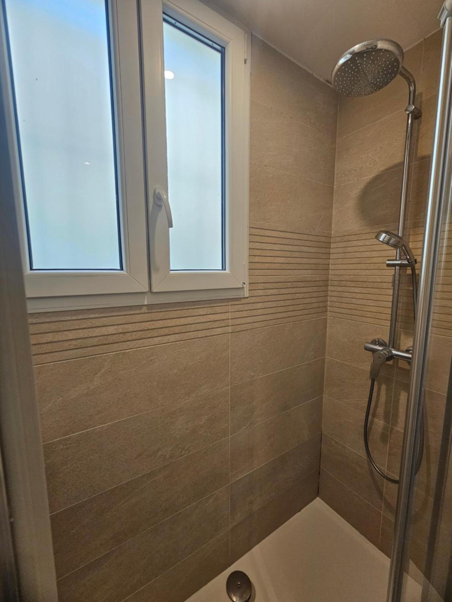 *Appartement Moderne/2 Minutes Du Metro* Saint-Ouen  Exteriör bild
