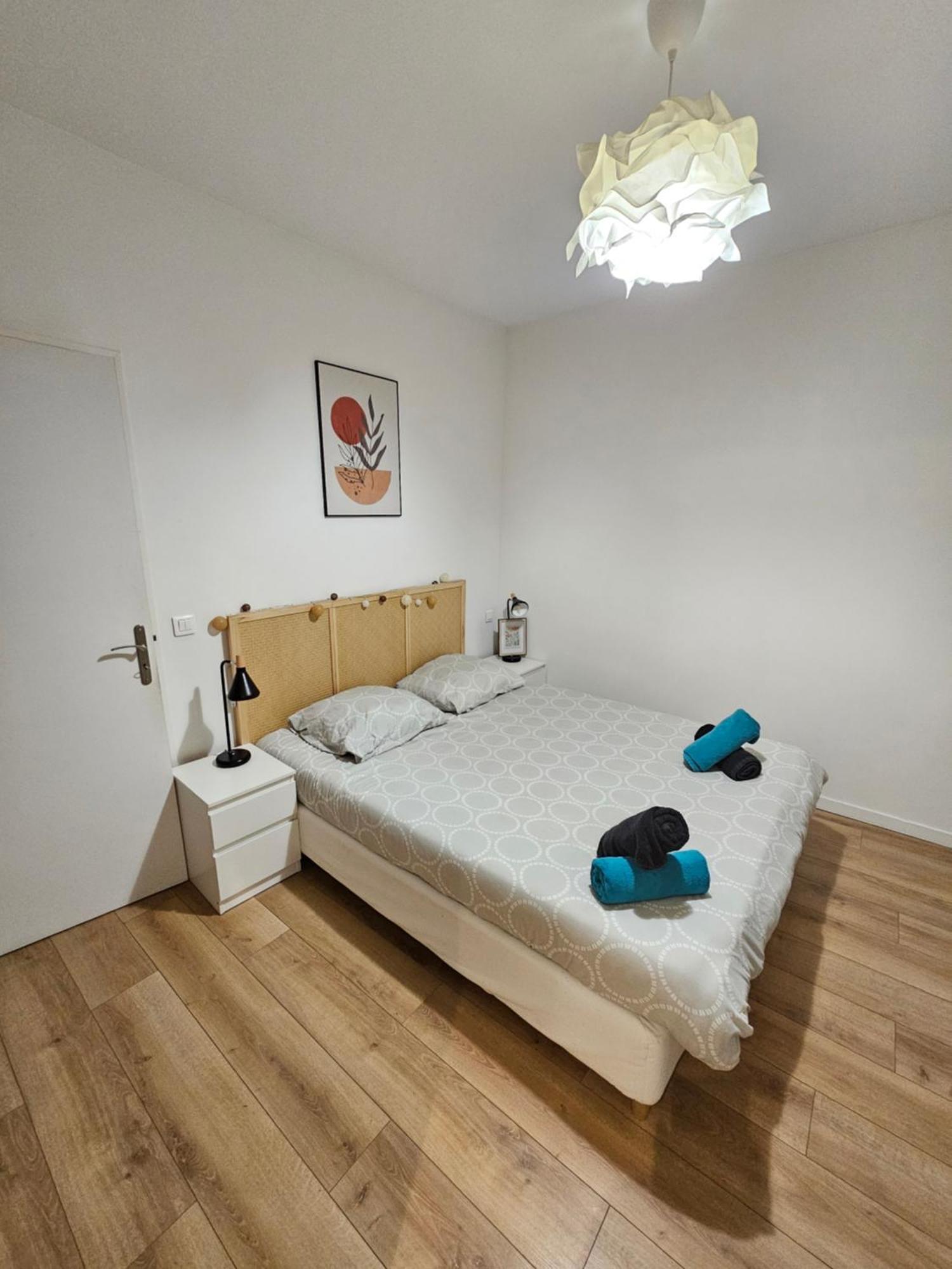 *Appartement Moderne/2 Minutes Du Metro* Saint-Ouen  Exteriör bild