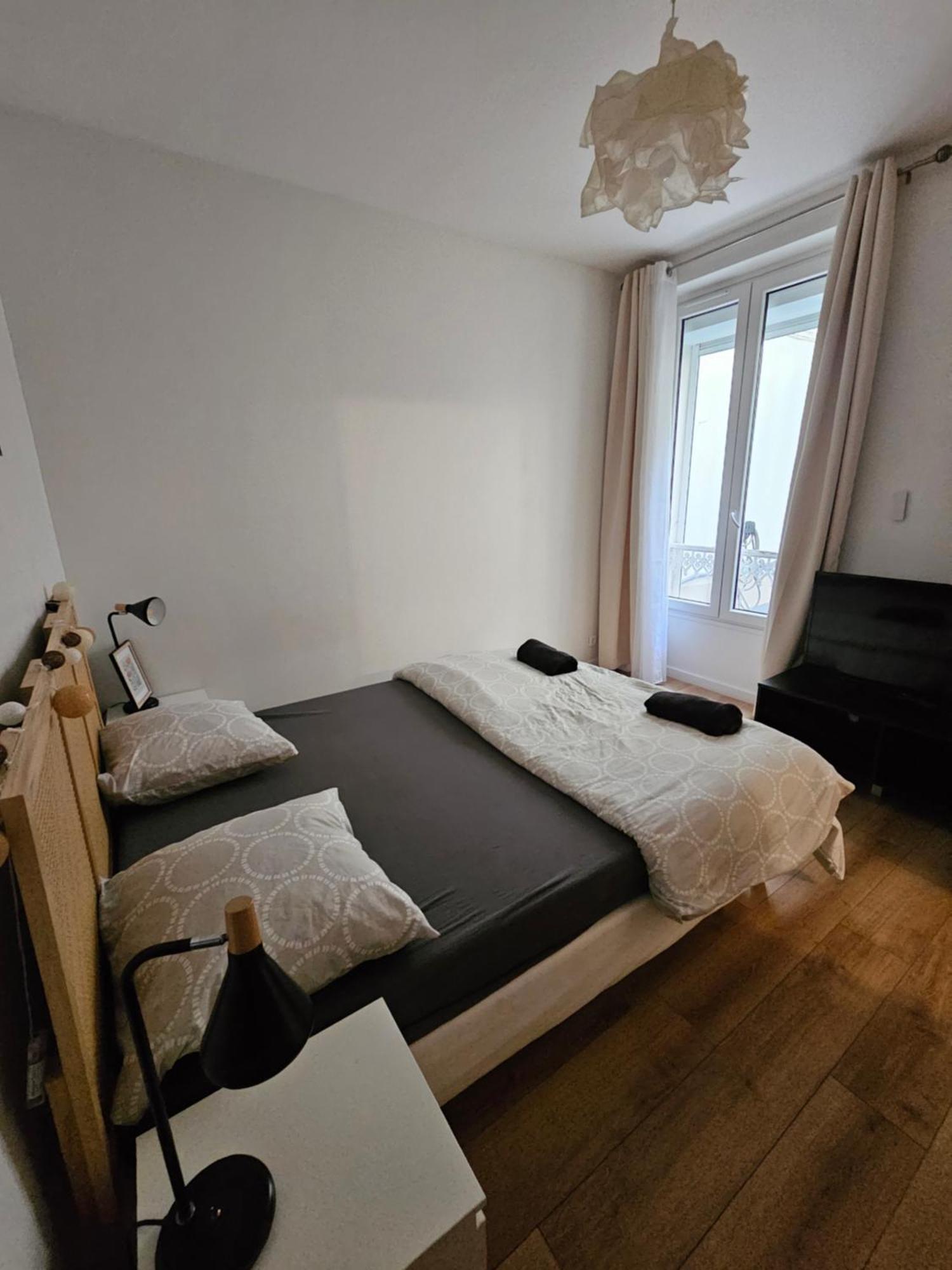 *Appartement Moderne/2 Minutes Du Metro* Saint-Ouen  Exteriör bild